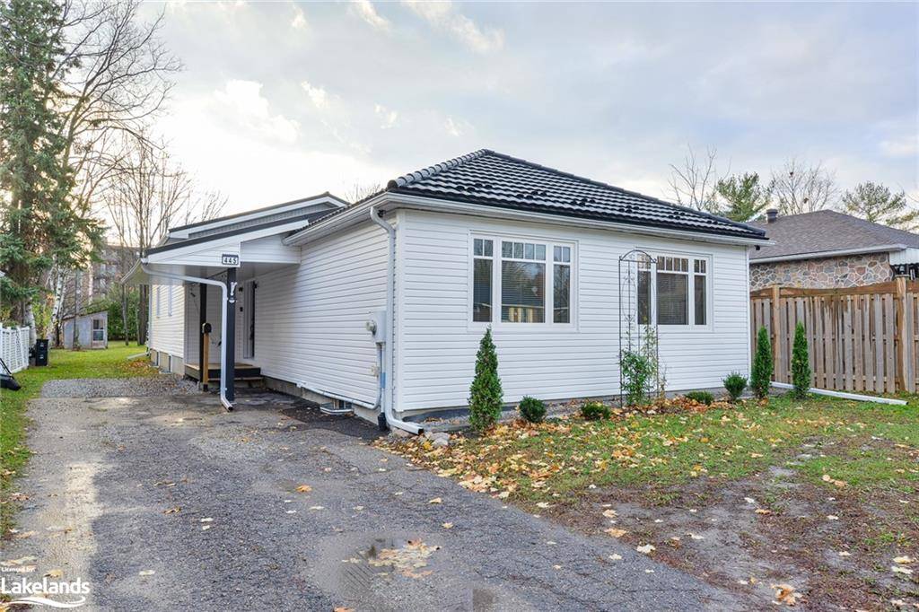 Orillia, ON L3V 5A6,445 Peter Street N