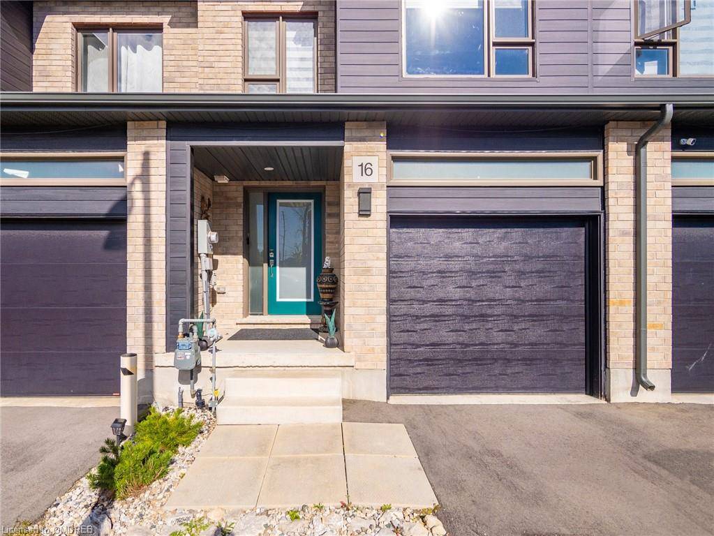 Kitchener, ON N2R 1R2,16 Roper Pl Place