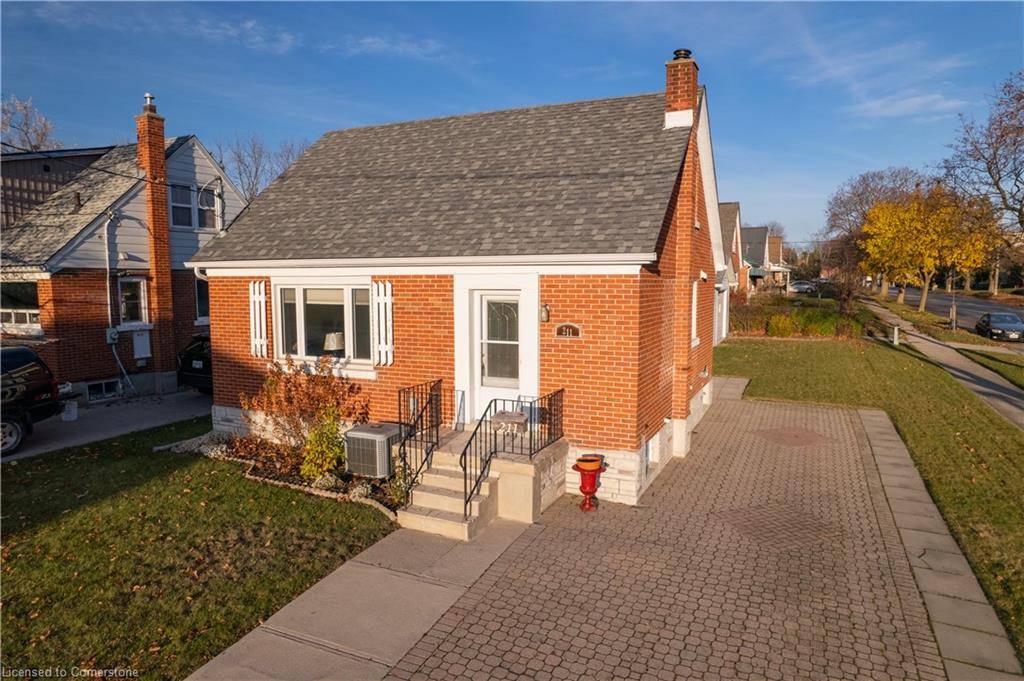 Kitchener, ON N2M 3Y6,211 Lorne Avenue