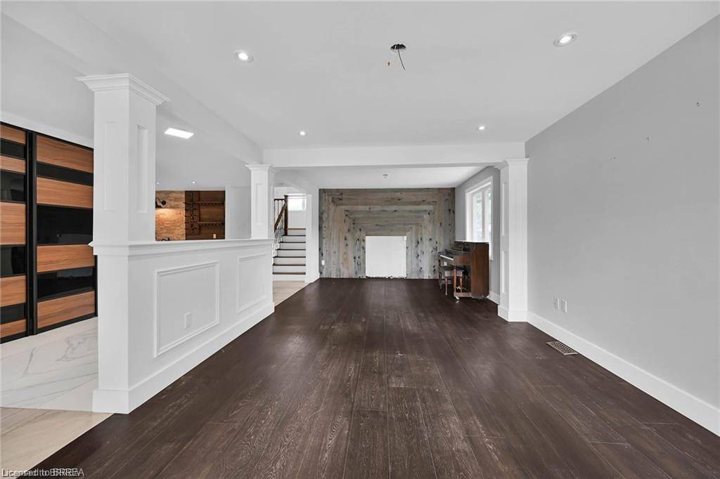 Hamilton, ON L9C 6Z5,396 Denlow Avenue
