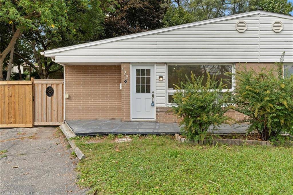 Newmarket, ON L3Y 2Y5,122 Longford Drive