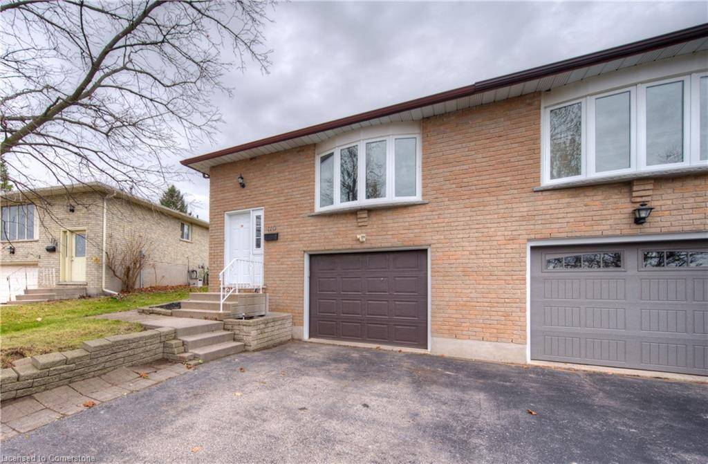 Kitchener, ON N2E 2P8,110 Uxbridge Crescent