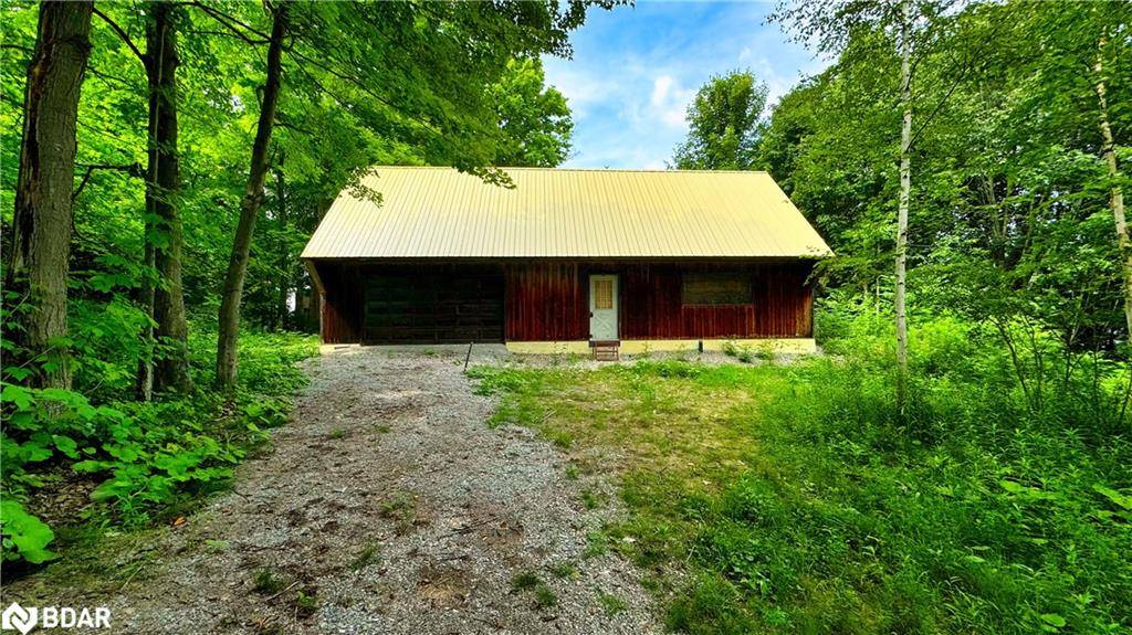 Oro-medonte, ON L3V 0R9,7 Beach Road