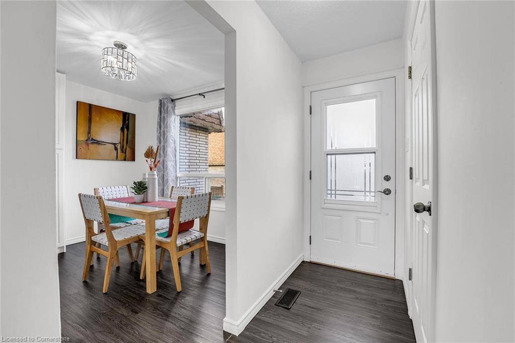 Hamilton, ON L9C 2V4,293 Limeridge Road W #12