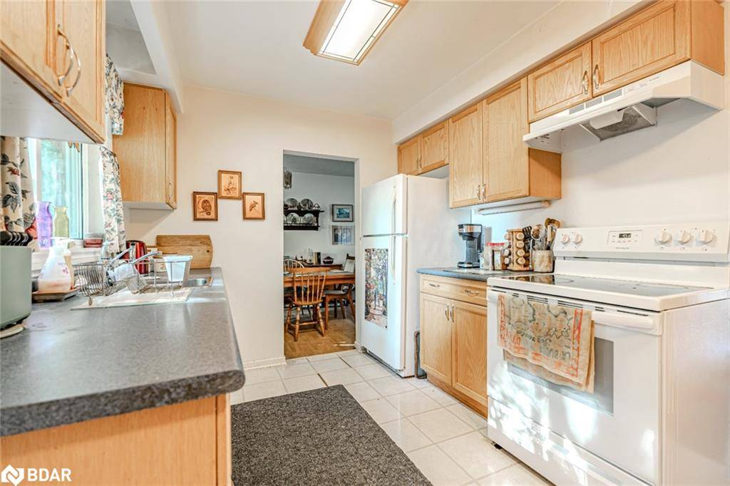 Barrie, ON L4M 3X5,293 Duckworth Street