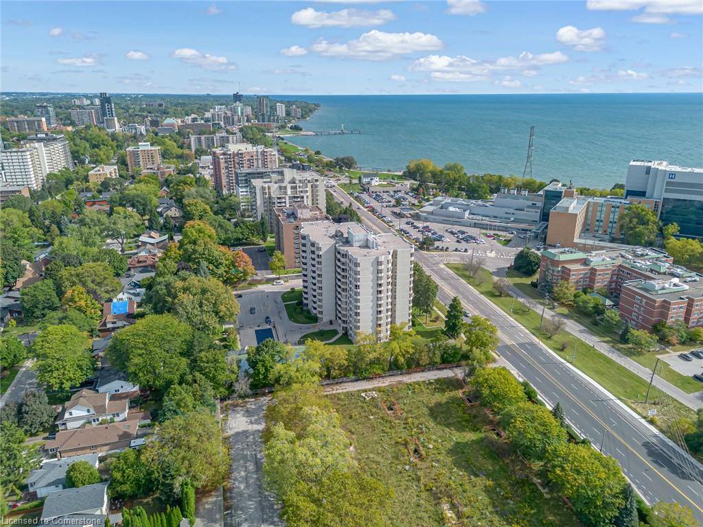 Burlington, ON L7S 1Z5,1201 North Shore Boulevard E #606