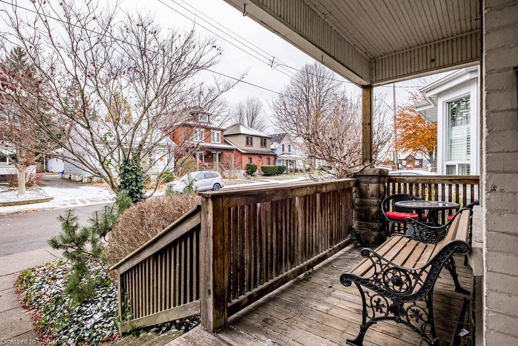 Hamilton, ON L8L 1E7,48 Macaulay Street W