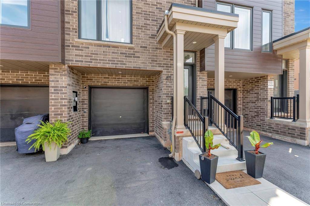 Hamilton, ON L8H 0B5,41 Radison Lane