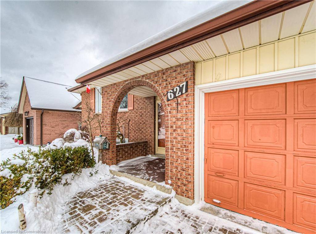 Waterloo, ON N2V 1T3,627 Pine Island Crescent