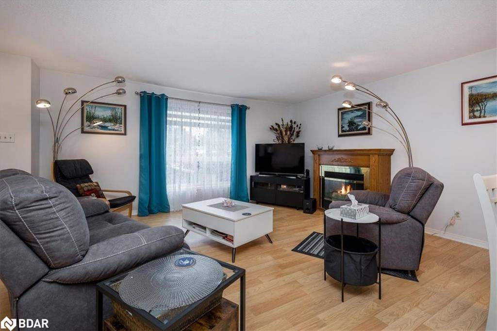 Innisfil, ON L9S 1R8,22 Primrose Lane