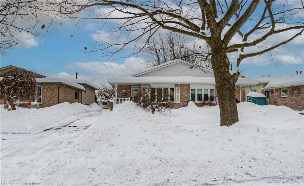 Kitchener, ON N2E 2S2,93 Uxbridge Crescent