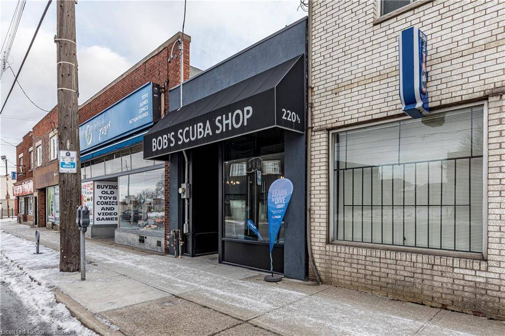 Hamilton, ON L8H 4S2,220 1/2 Kenilworth Avenue North Avenue N