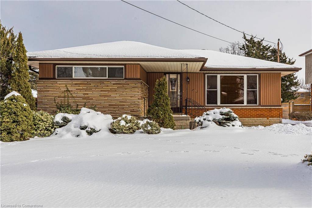 Hamilton, ON L9A 3B9,13 Skyland Drive