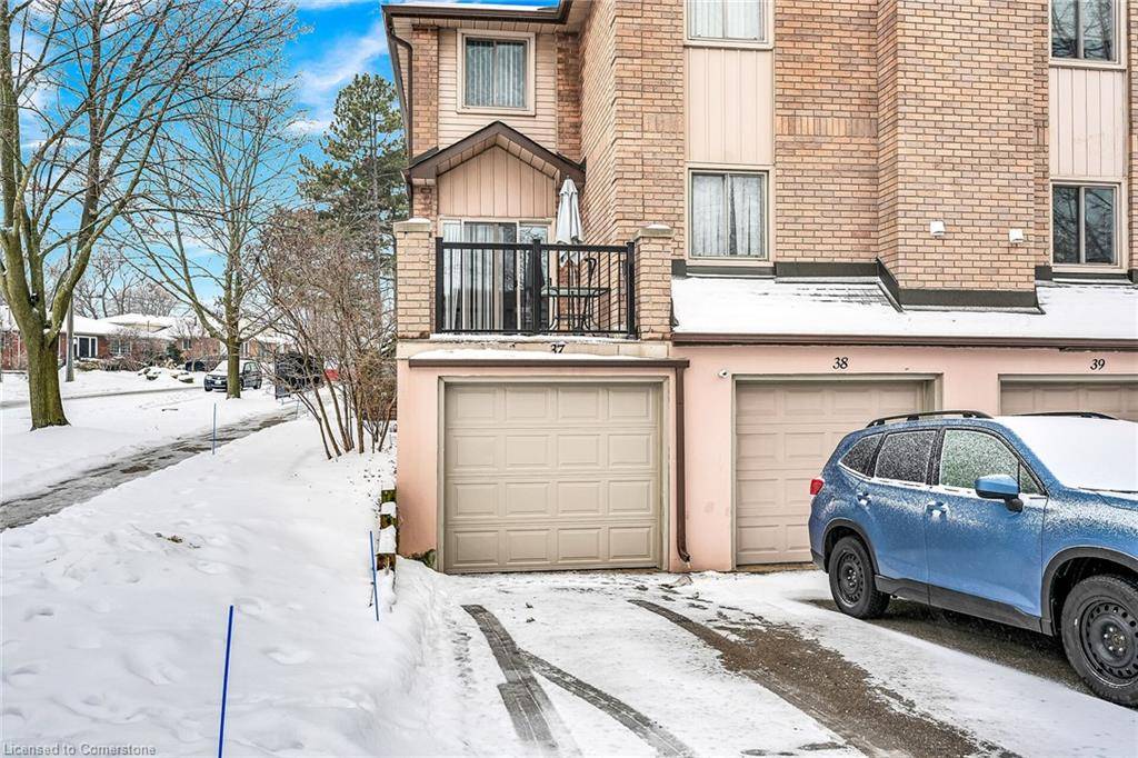 Hamilton, ON L9C 7L5,38 Elora Drive #37