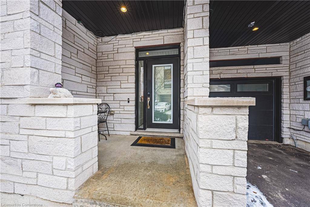 Stoney Creek, ON L8J 0K9,35 Midhurst Heights #26