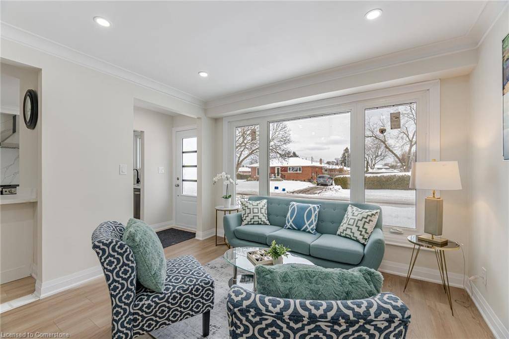 Oshawa, ON L1H 1Z9,600 Gliddon Avenue