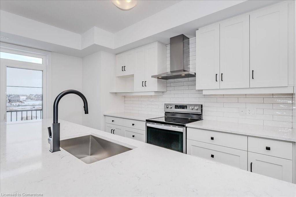 Kitchener, ON N2R 0T6,90 Lomond Lane