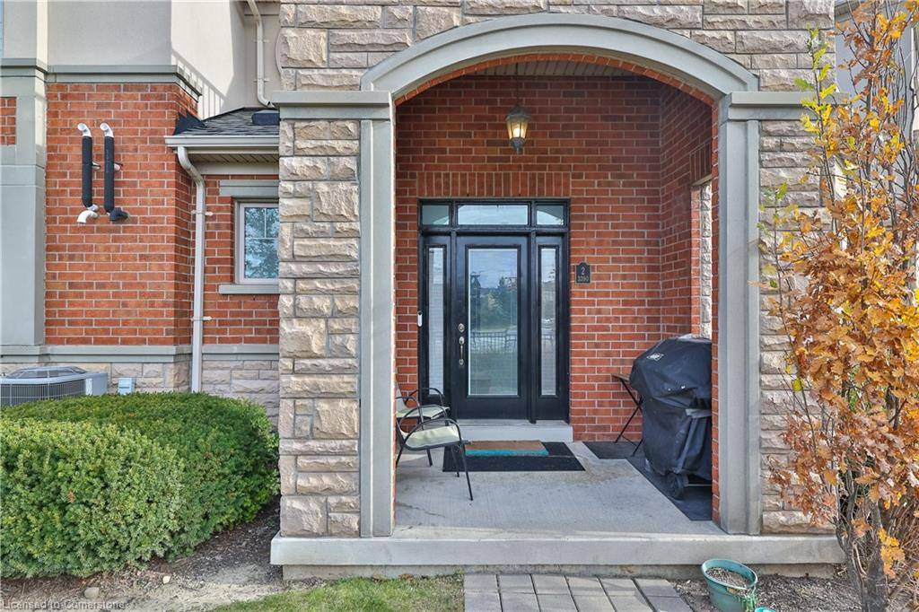 Mississauga, ON L5M 0R2,3390 Thomas Street Street #2