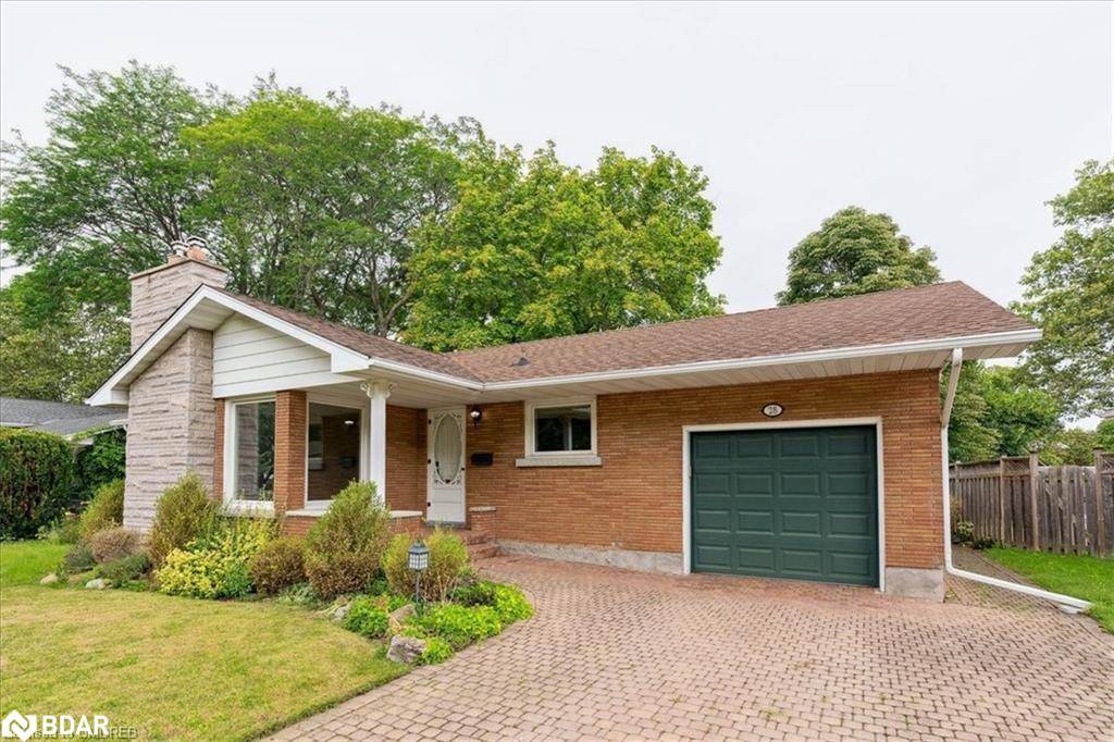 St. Catharines, ON L2T 3G5,28 Valerie Drive