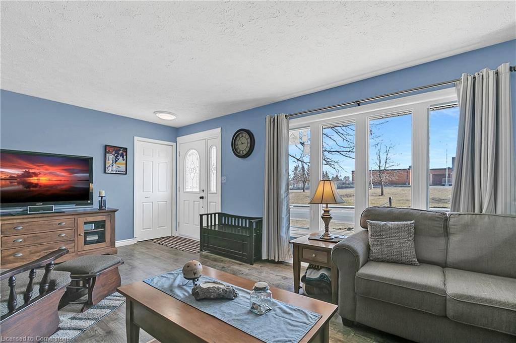 Hanover, ON N4N 2S7,156 12th Avenue
