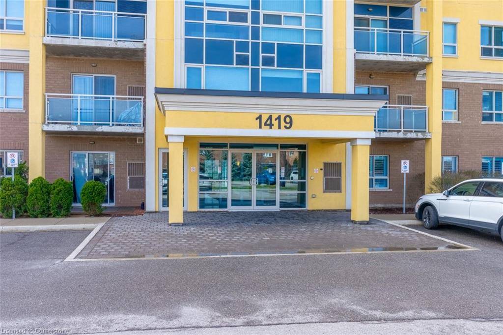 Milton, ON L9T 2L4,1419 Costigan Road #303