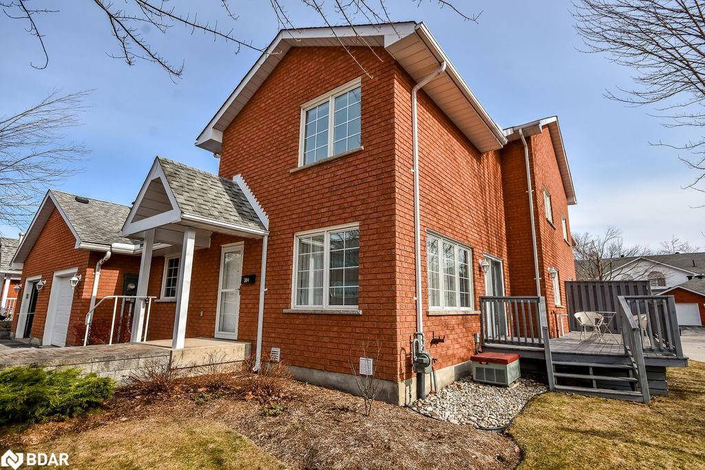 Orillia, ON L3V 7T9,30 Museum Drive #304