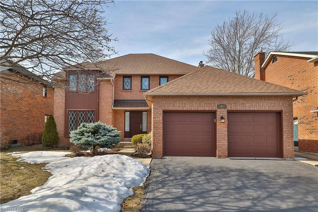 Oakville, ON L6M 1X1,1852 Pilgrims Way