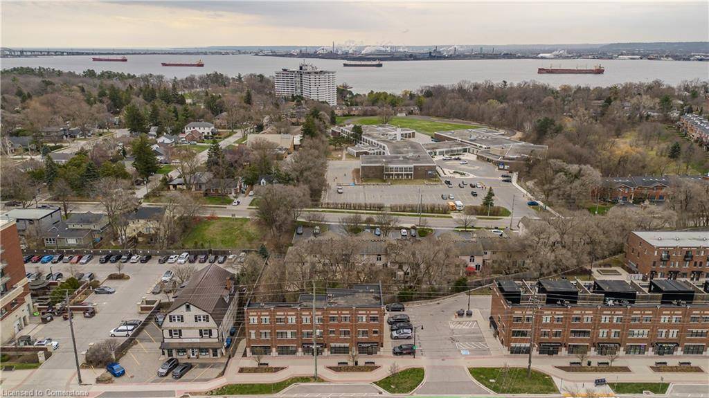 Burlington, ON L7T 0B6,70 Plains Road W #51