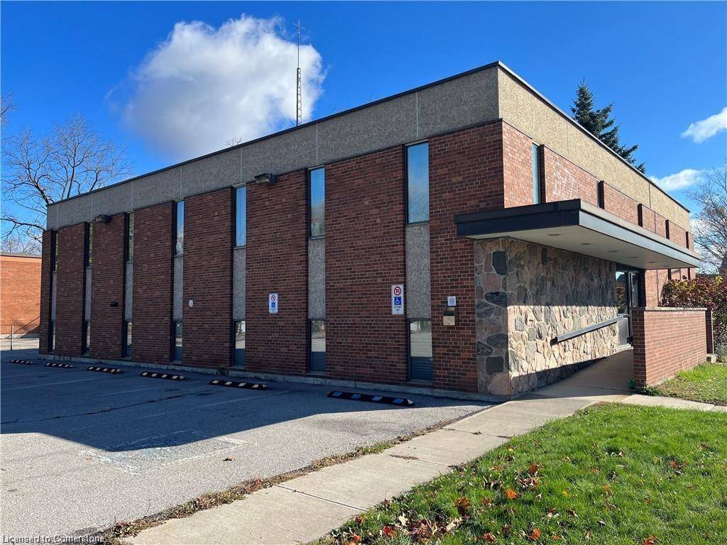 Dunnville, ON N1A 1S6,111 Broad Street E