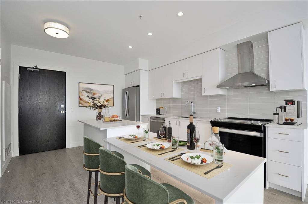 Cambridge, ON N1S 0C3,15 Glebe Street #1709