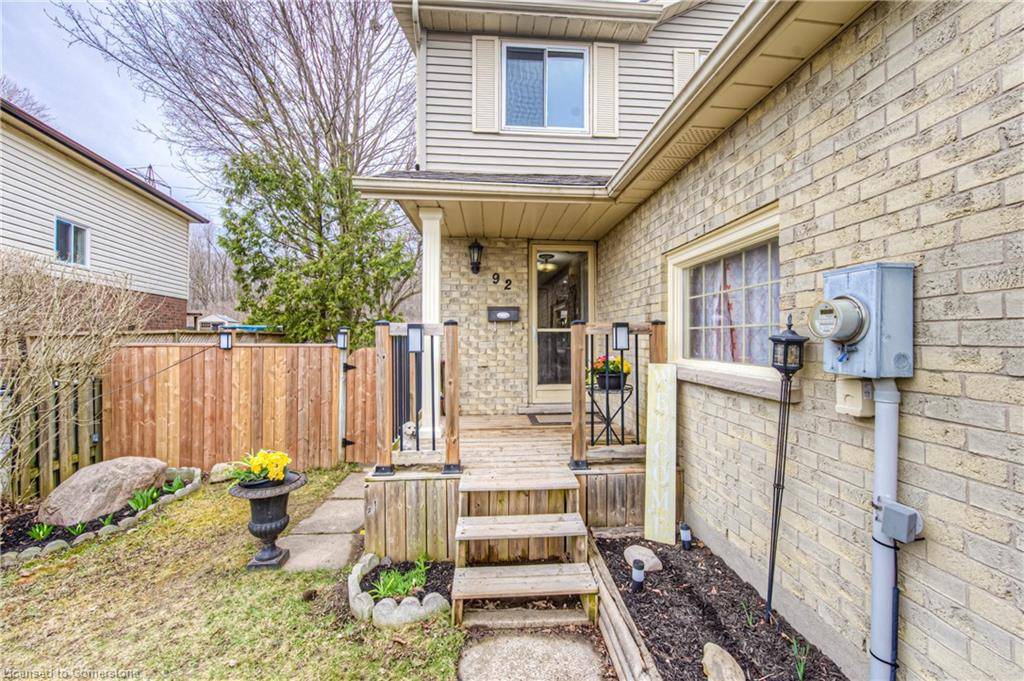 Cambridge, ON N3C 3X3,92 Poplar Drive