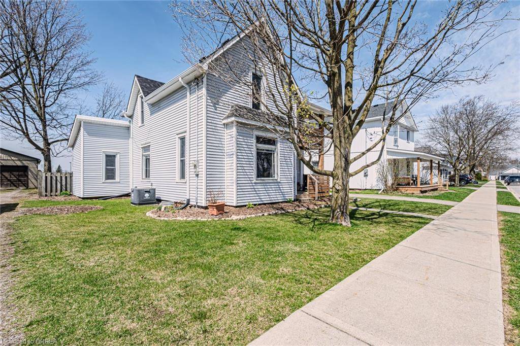 Burford, ON N0E 1A0,11 Alexander Street