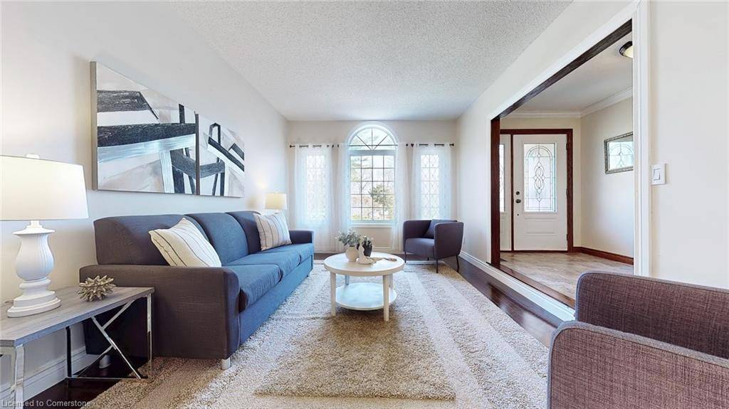Pickering, ON L1W 2M7,528 Oakwood Drive