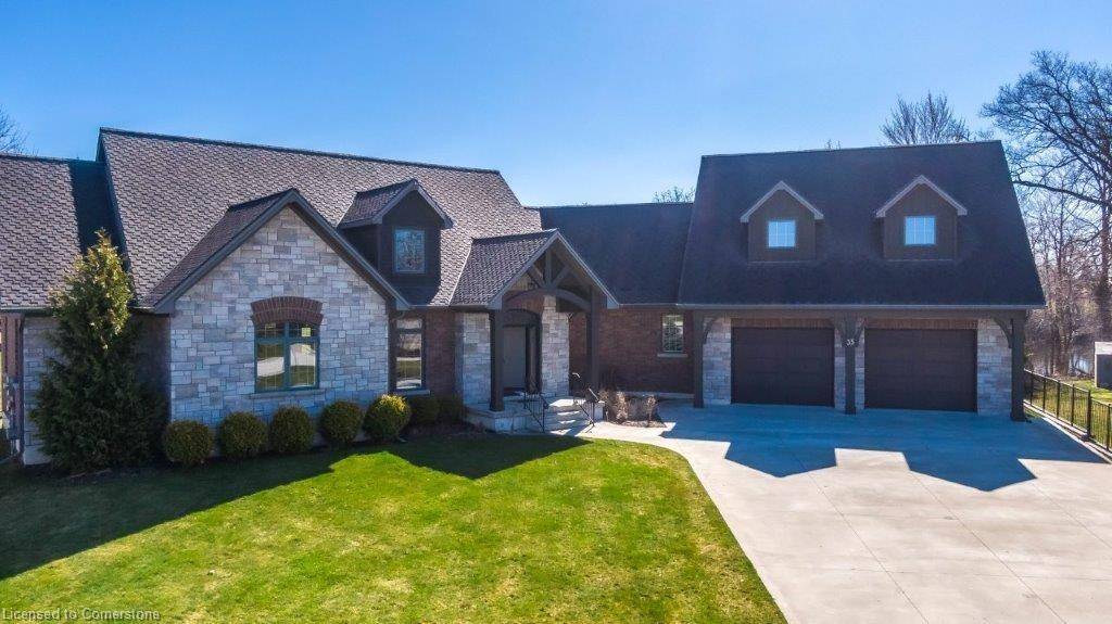 Delhi, ON N4B 3C9,35 Viola Court