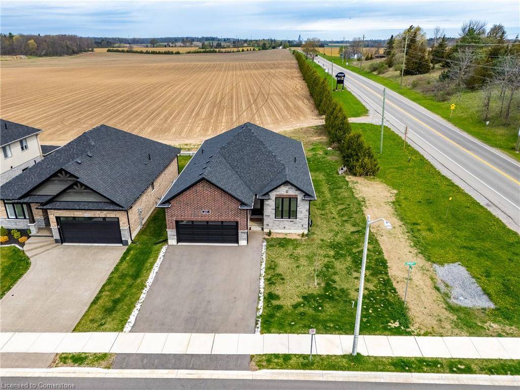 Waterford, ON N0E 1Y0,207 Gibbons Street
