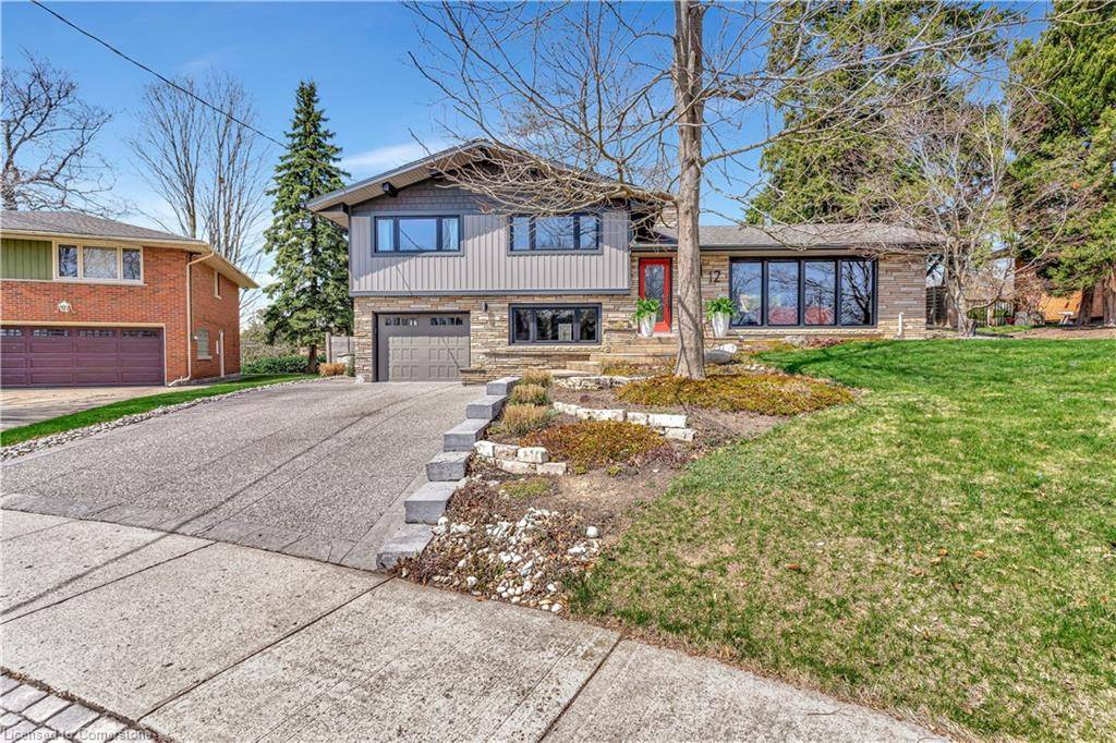 Kitchener, ON N2M 4X8,12 Farmbrook Place