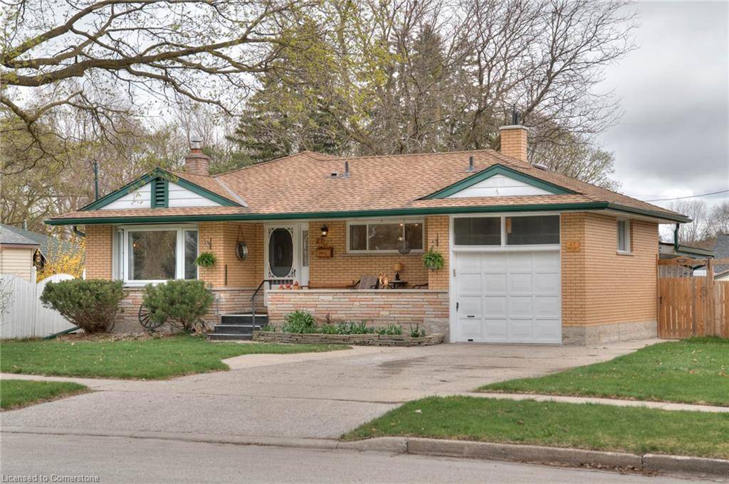 Kitchener, ON N2C 1M4,27 Massey Avenue