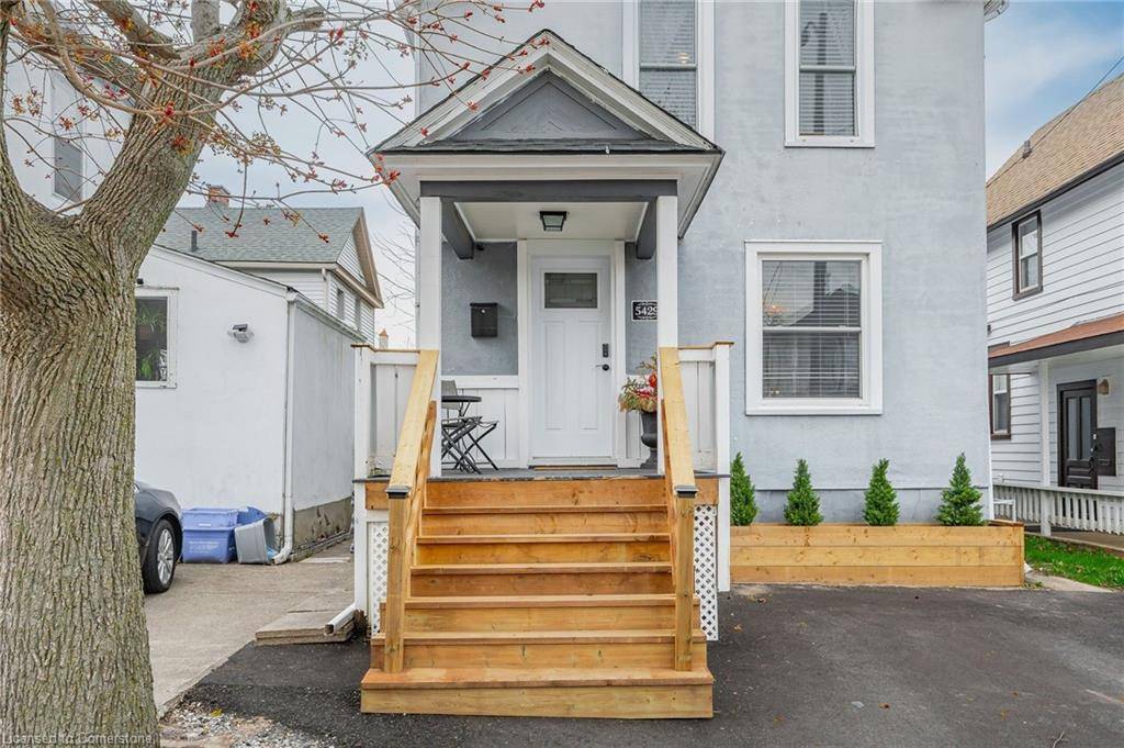 Niagara Falls, ON L2G 3M1,5429 Second Avenue