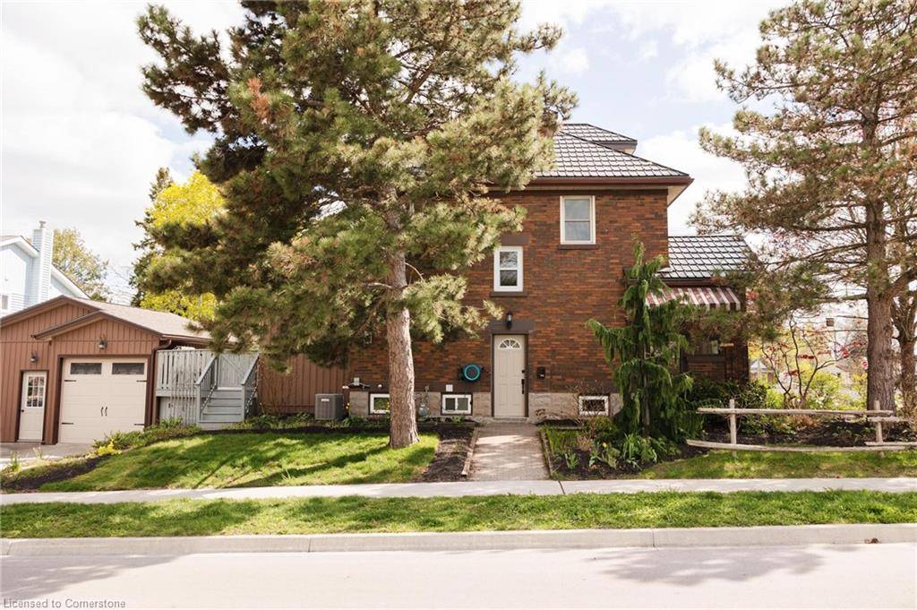 Kitchener, ON N2M 1B1,905 Queens Boulevard