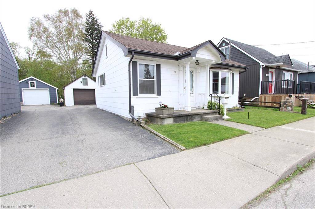 Brantford, ON N3T 1E5,16 Elliott Avenue