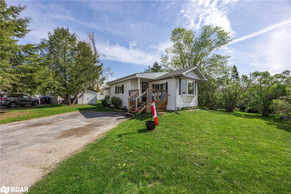 Oro-medonte, ON L3V 0P9,17 Balantrae Drive