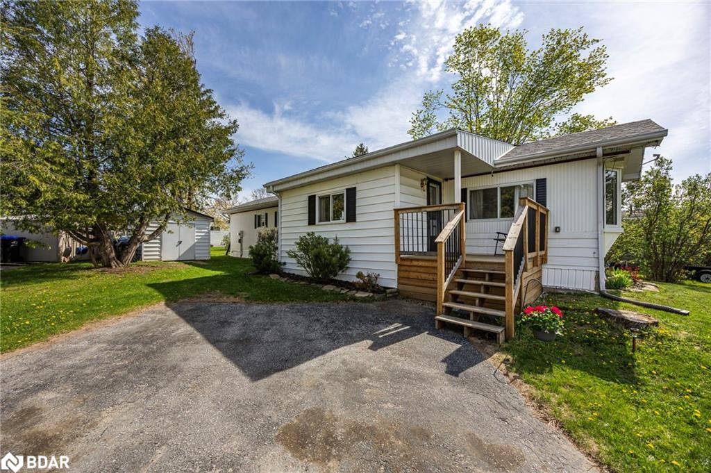 Oro-medonte, ON L3V 0P9,17 Balantrae Drive