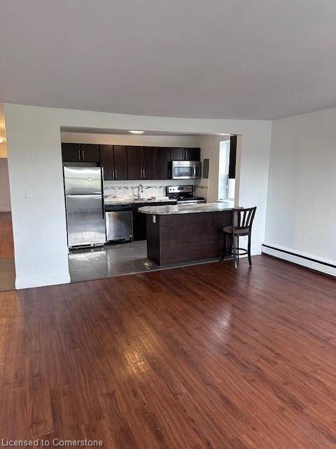 Dundas, ON L9H 4N9,2 Grant Boulevard #17