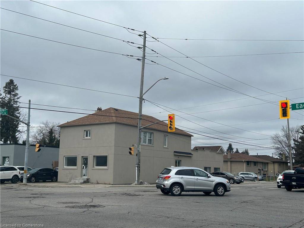 Cambridge, ON N3H 1C7,1390 Eagle Street N