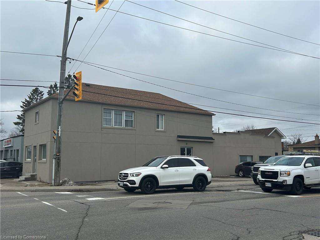Cambridge, ON N3H 1C7,1390 Eagle Street N