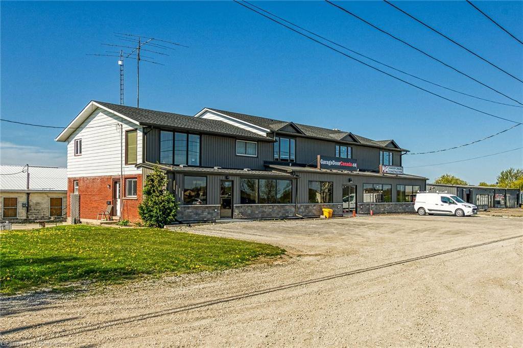 Smithville, ON L0R 2A0,8268 #20 Highway #104