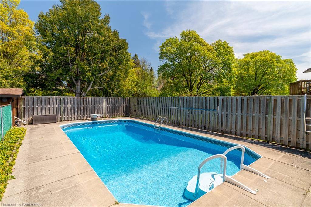 Kitchener, ON N2M 4K9,147 Village Road