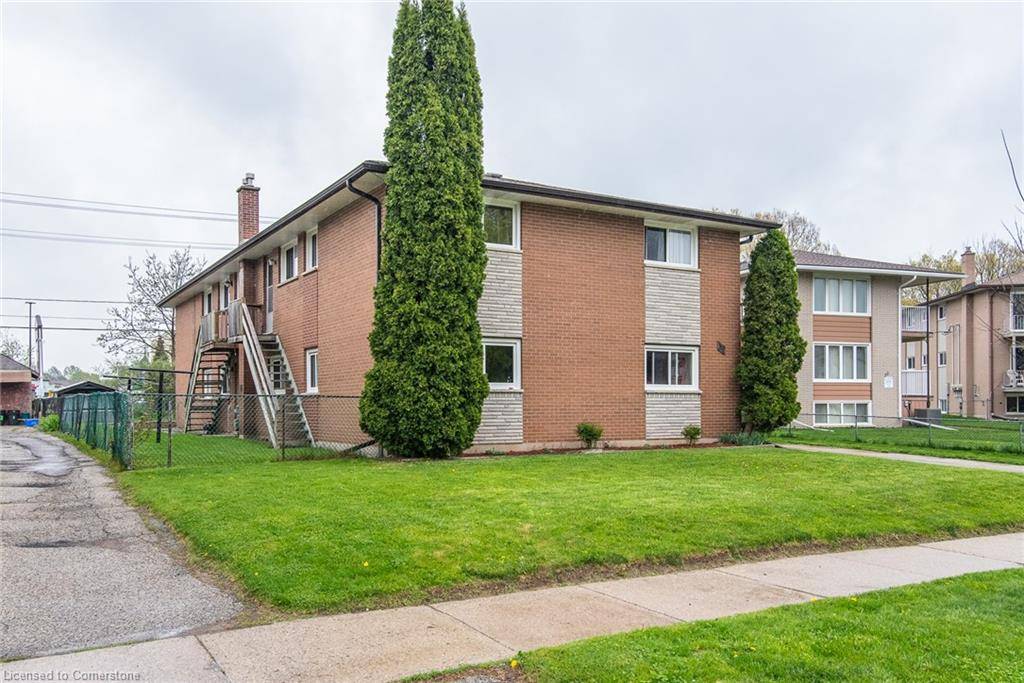 Kitchener, ON N2B 2C3,39 Secord Avenue