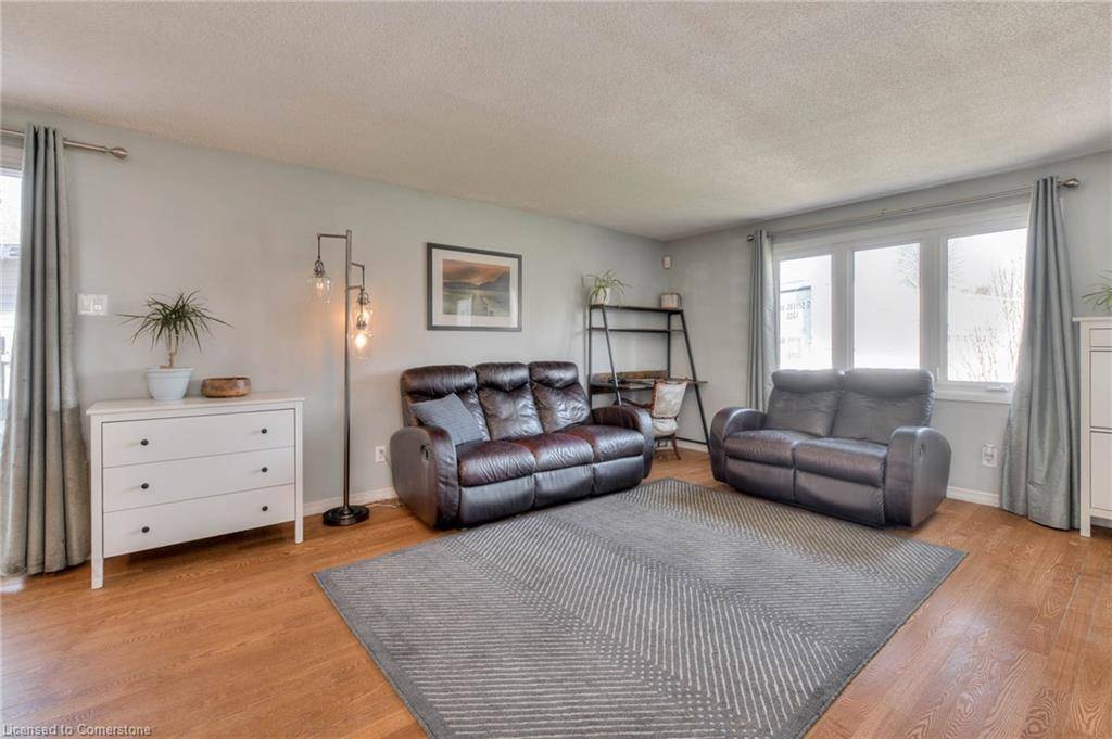 Kitchener, ON N2P 1T3,64 Harvest Court