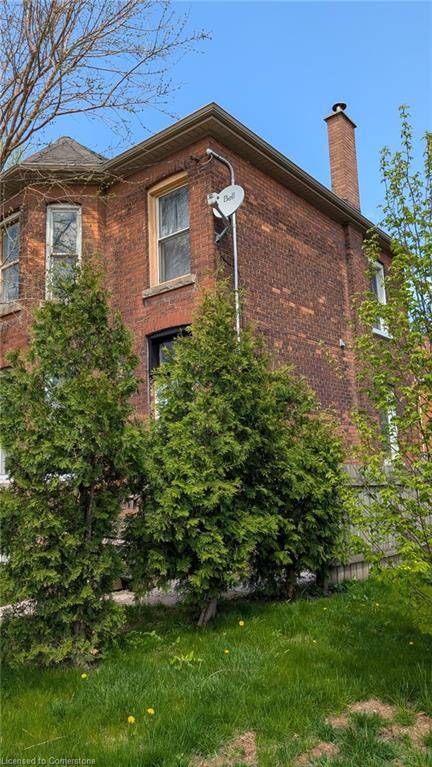 Hamilton, ON L8L 1R2,469 King William Street